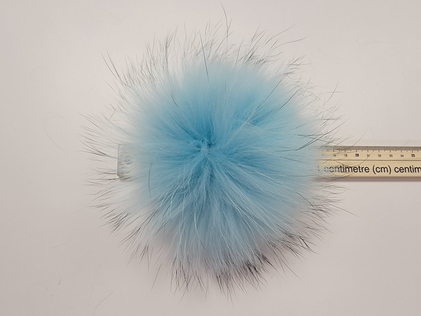 Pompon fourrure recyclée | raton |  aqua pointes claires