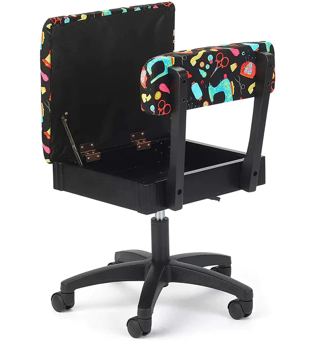 Chaise de couture hydraulique | Noire avec notions de couture colorée (en stock)