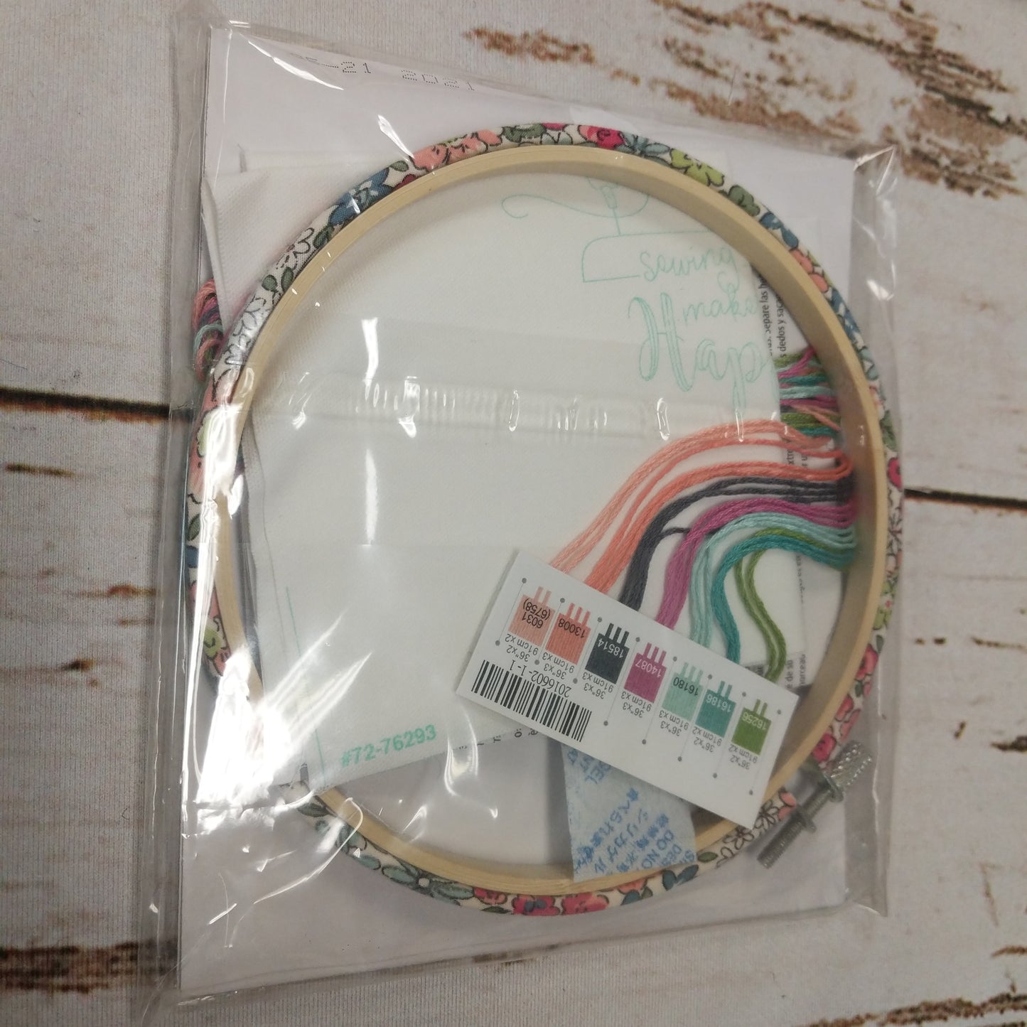Embroidery Hoop Kit 15.2cm | Dimension Learn a Craft